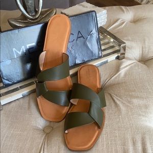 Messeca New York Tyla slide. New, Never worn.